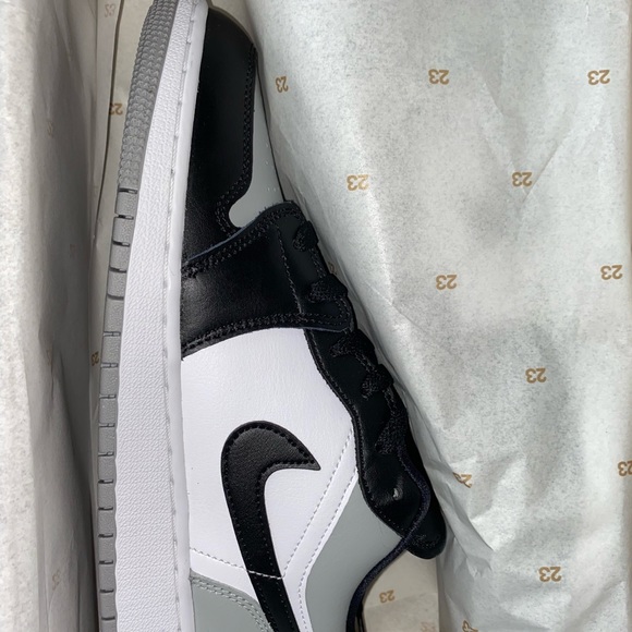 DS JORDAN 1 LOW “SHADOWTOE” SIZE 6.5Y/8W - Picture 4 of 4